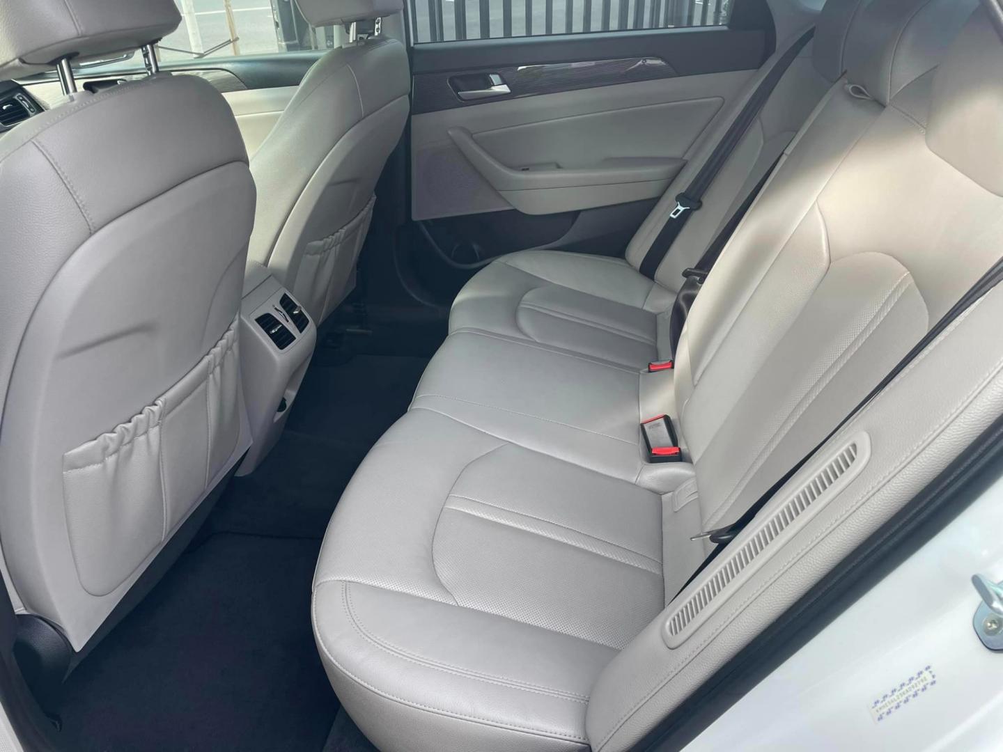 2019 WHITE /GRAY Hyundai Sonata Plug-In (KMHE54L25KA) , located at 744 E Miner Ave, Stockton, CA, 95202, (209) 944-5770, 37.956863, -121.282082 - Photo#4